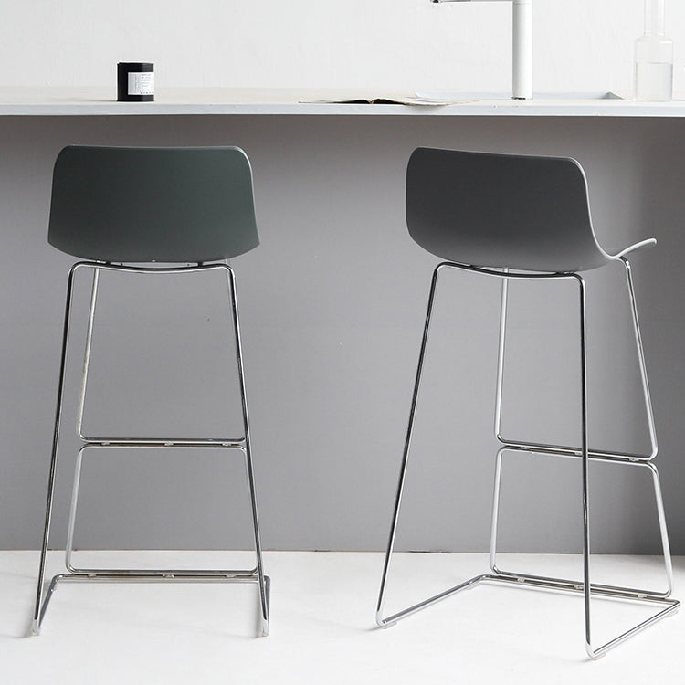 Nordic Plastic Bar Stool Bucket Counter Bar Stool with Metal Legs