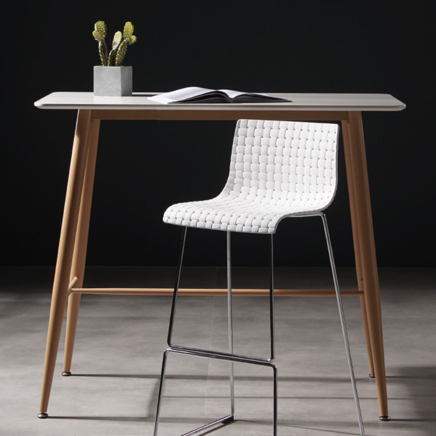 Industrial Bar-stool Plastic Counter Bar Stool for Kitchen Bar with Metal Legs