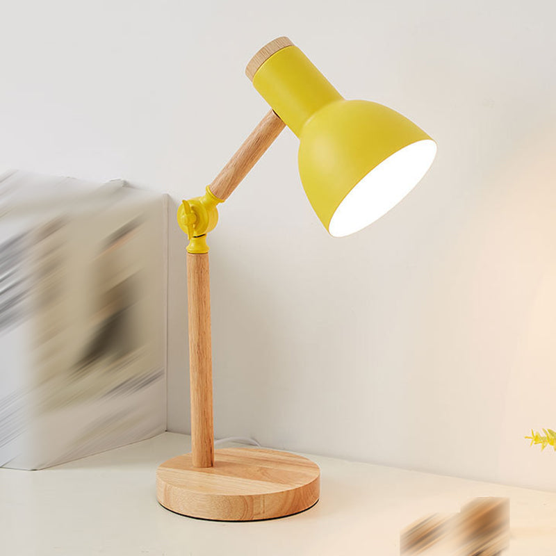 Lampe de table en forme de tambour de style moderne allumant la lampe de table en métal à 1 lumière pour la chambre à coucher