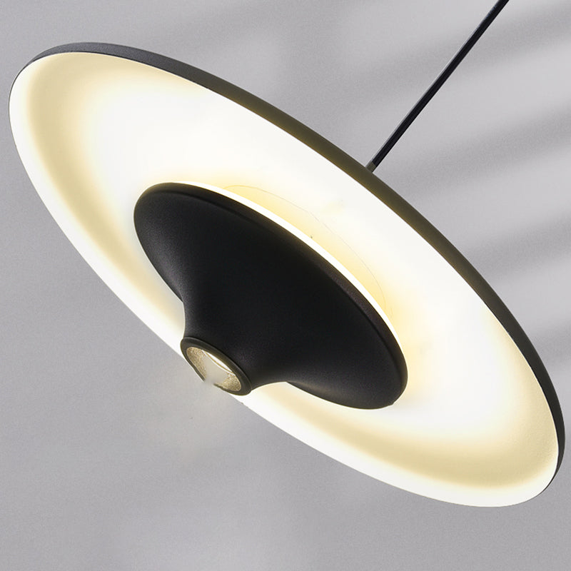 Pendentif en forme d'OVNI nordique Pendoir suspendu coloré pour le salon