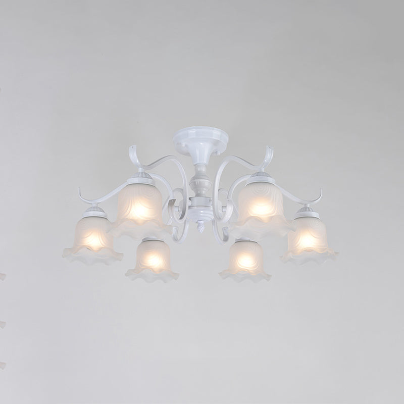 Bell blanc semi-luxueuse Mount Vintage Verage Shade plafond Plafond pour le salon