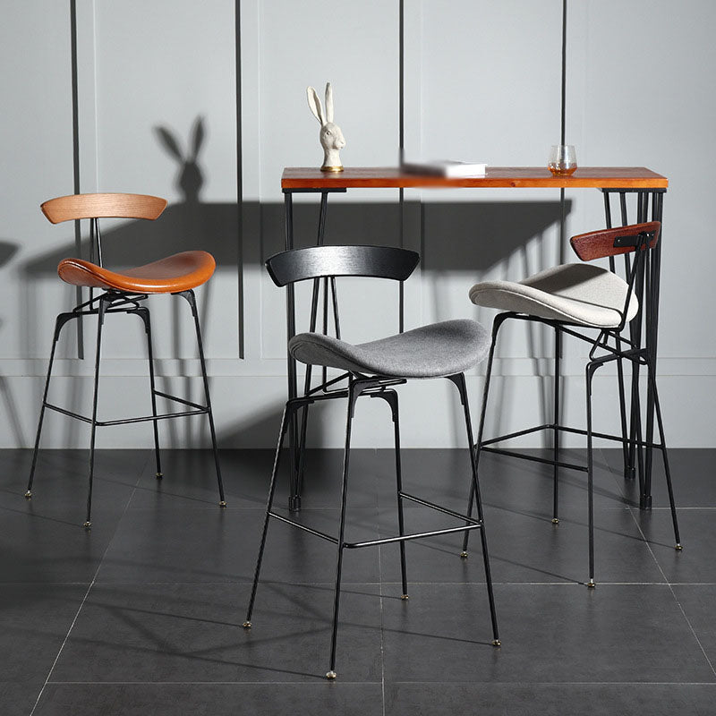 Industrial Footrest Low Back Barstool Matte Finish Leather Milk Tea Shop Stool