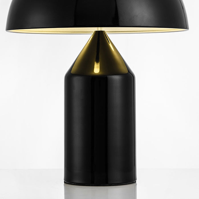 Lampe de table de style moderne 1 lampe de bureau à la lumière avec nuance en métal pour chambre à coucher