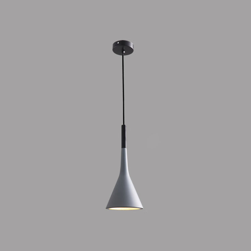 1 Lichthängeleuchte moderne Anhängerlampe mit Eisenschatten für Wohnzimmer