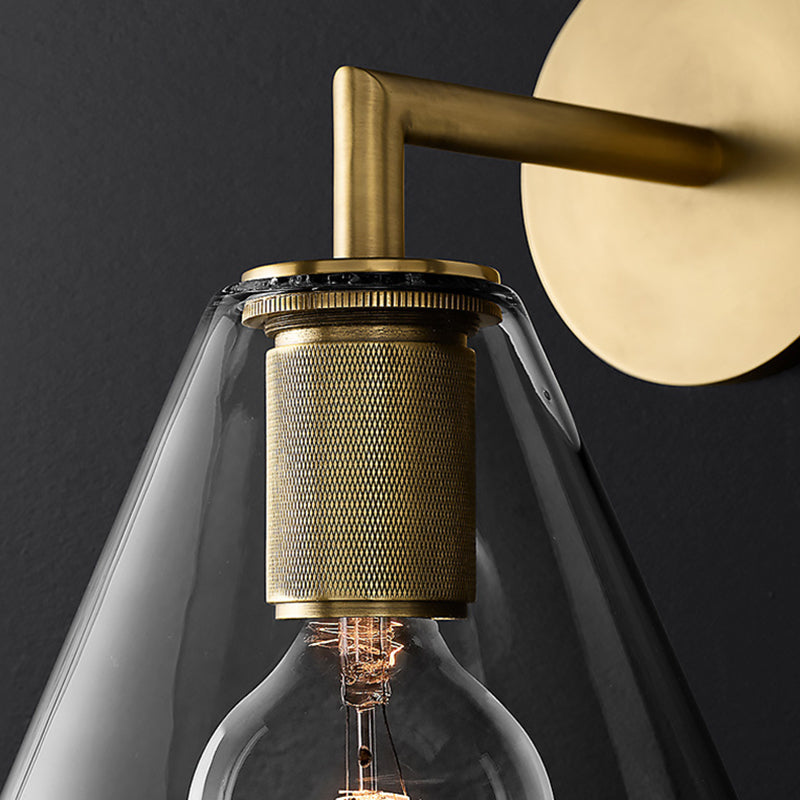 Nordischer Stil Metall Wandleuchte Kegelform Wandleuchten mit klarem Glas für Schlafzimmer