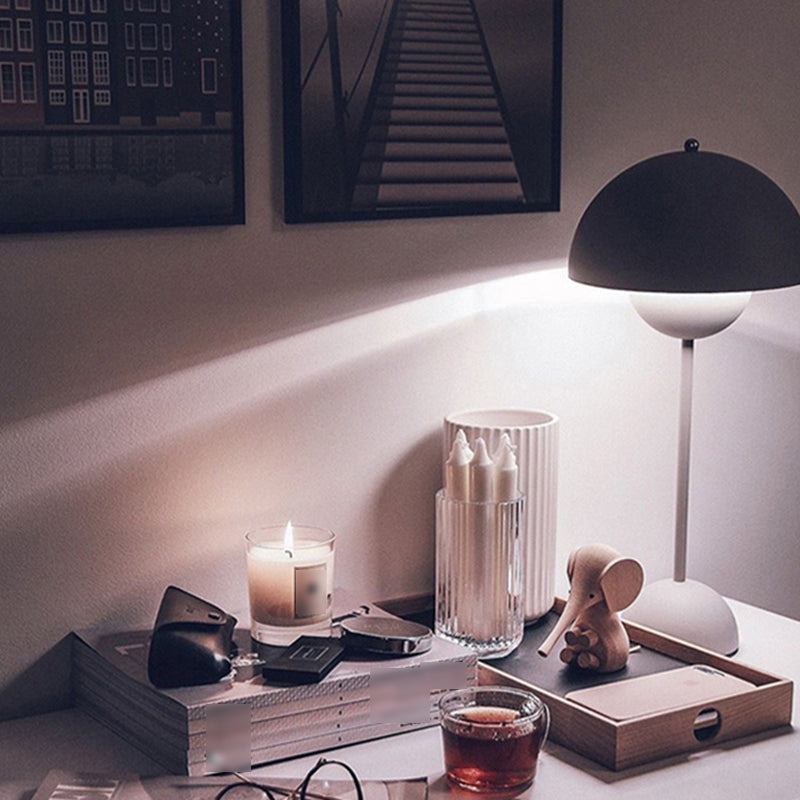 Nuits en dôme et lampes de style moderne en métal 1 lampes à table légère