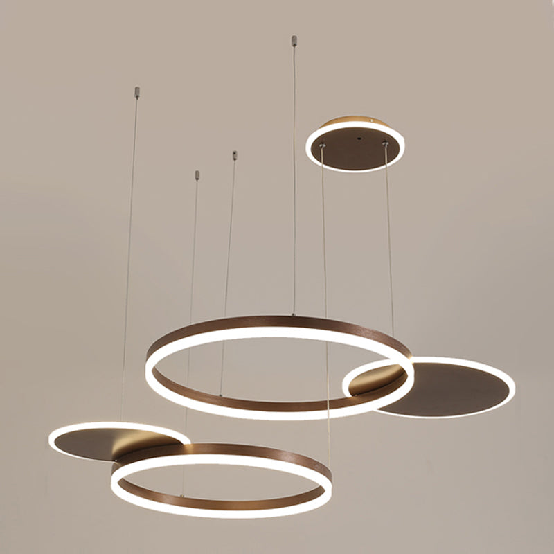 Forme de roue Lights Lights Modern Metal 4 lustres d'éclairage de lustre léger