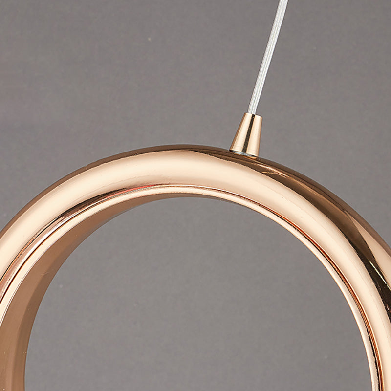 Geometry Shape Metal Hanging Ceiling Light Modern Style 1 Light Pendant Light in Gold
