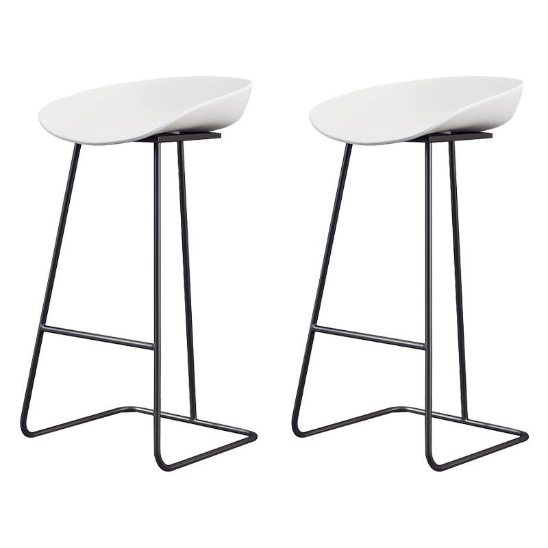Glam Coffee Shop Footrest Stool Matte Finish Plastic Barstool
