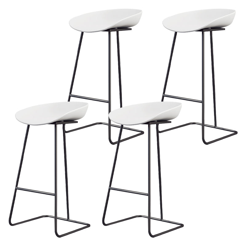 Glam Coffee Shop Footrest Stool Matte Finish Plastic Barstool