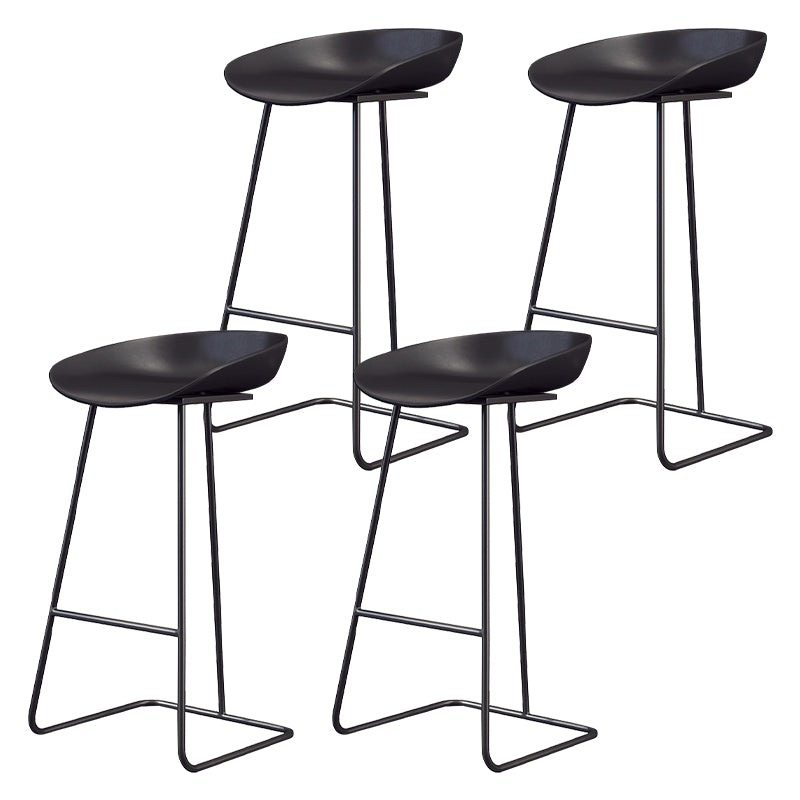Glam Coffee Shop Footrest Stool Matte Finish Plastic Barstool