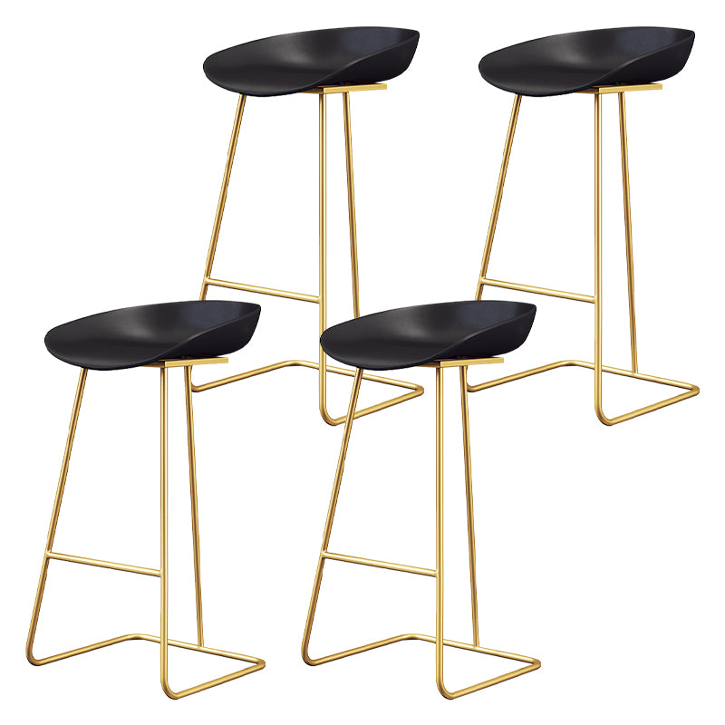 Glam Coffee Shop Footrest Stool Matte Finish Plastic Barstool