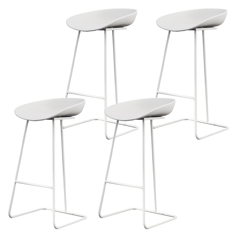 Glam Coffee Shop Footrest Stool Matte Finish Plastic Barstool