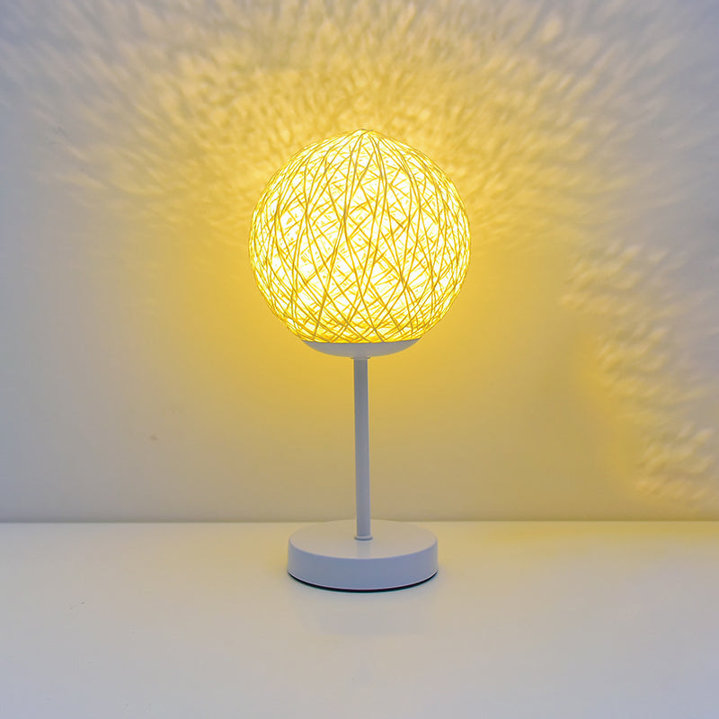 Macaron Table Lampe à LED de lampe à LED Light avec teinte de rotin pour le salon