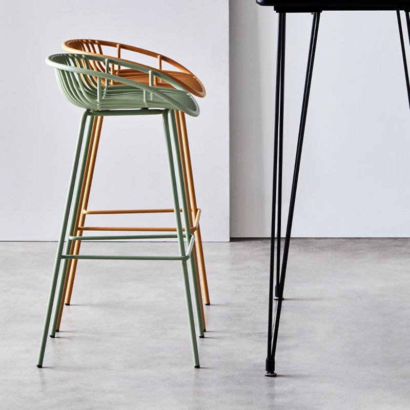 Contemporary Metal Bar Stool Bucket Counter Bar Stool with Metal Legs