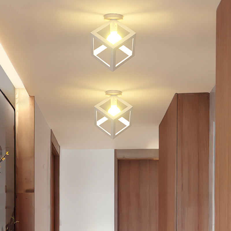 Metalen geometrische schaduw spoel plafondlicht industrieel 1 licht spoelbevestiging in het wit