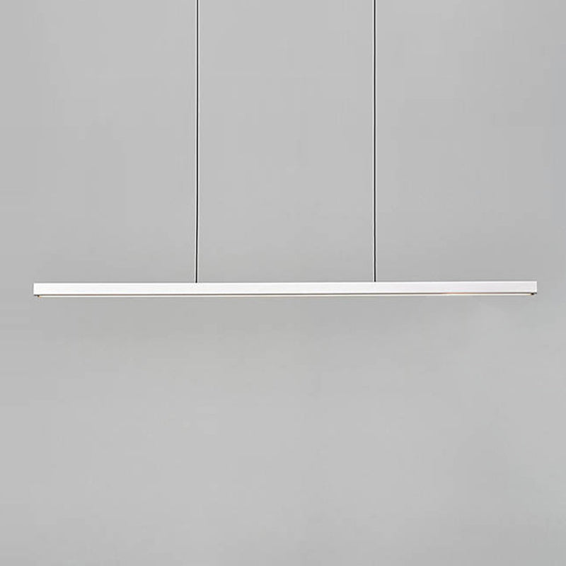 Éclairage d'île de forme linéaire de style moderne