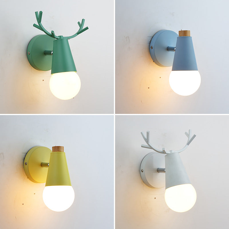 Modern Style Unique Shape Wall Sconce Metal 1 Light Wall Light for Bedroom