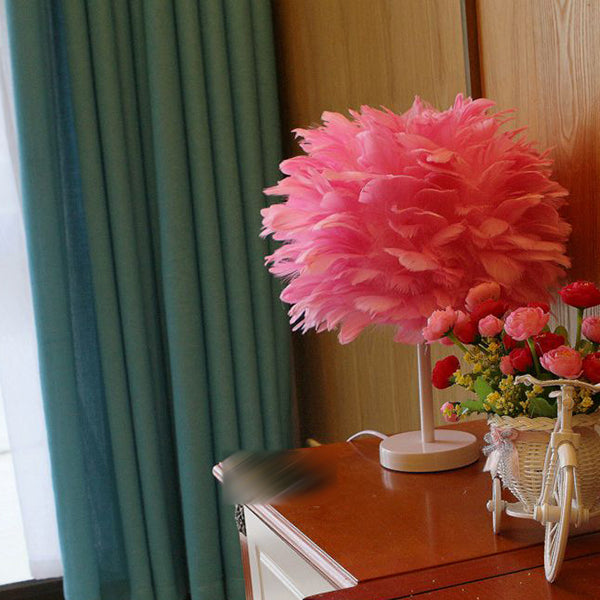 Luminaire de bureau métallique de style moderne lampe de bureau de plumes créatives pour chambre à coucher