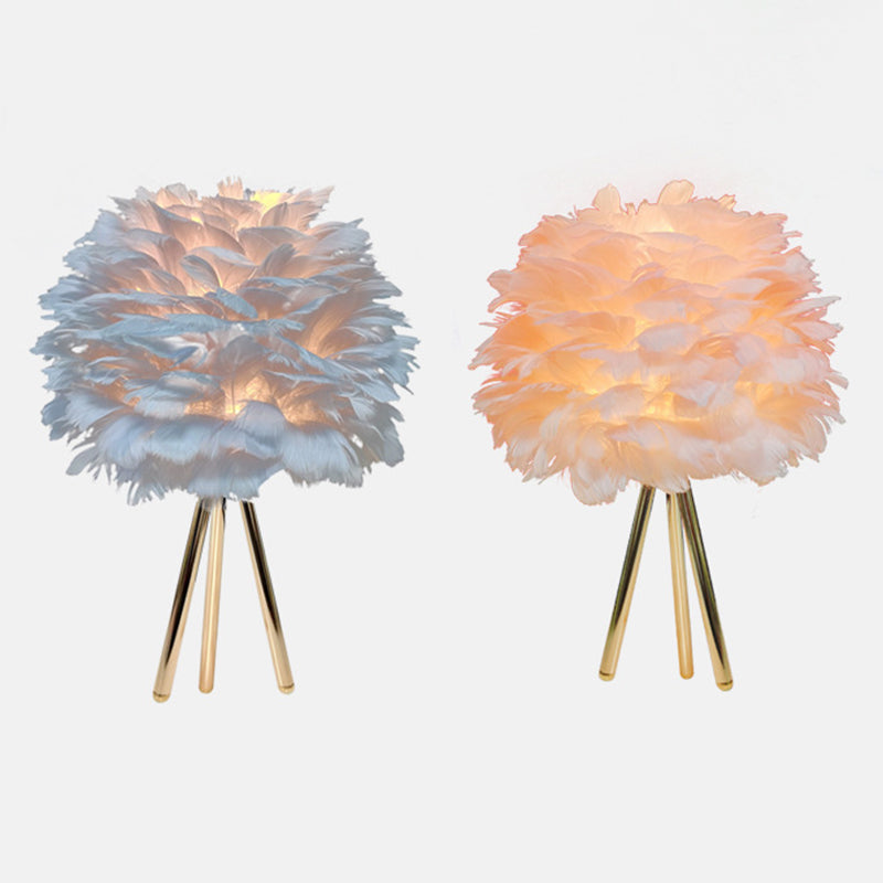 Lámpara de escritorio de plumas creativas de estilo moderno de escritorio para dormitorio