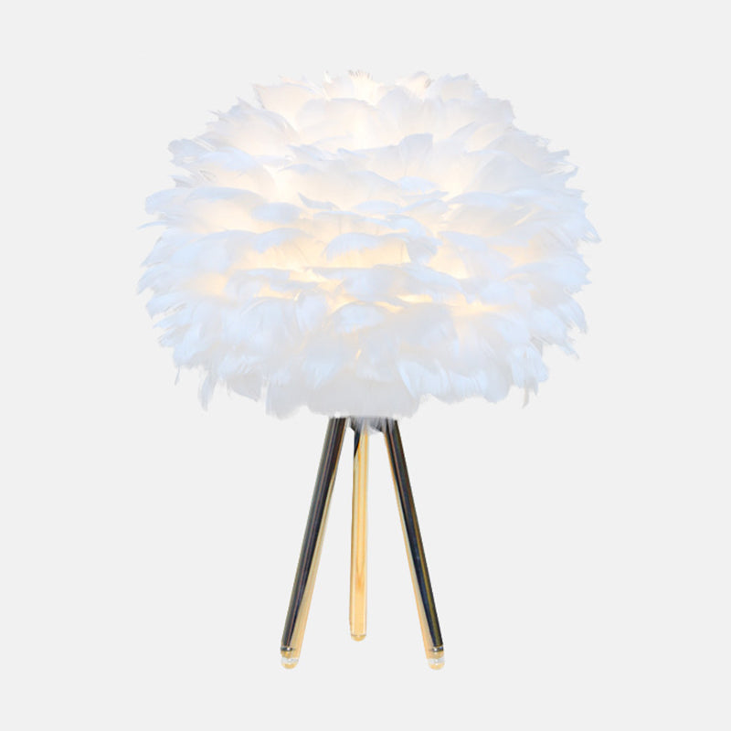 Lámpara de escritorio de plumas creativas de estilo moderno de escritorio para dormitorio