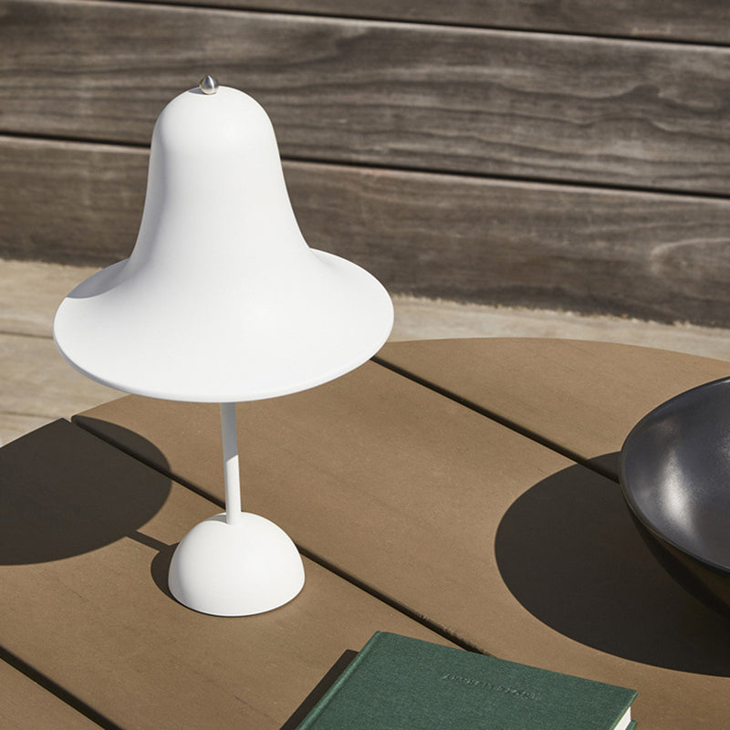 Éclairage de bureau de style moderne Belle lampe de bureau de couleur pour chambre à coucher