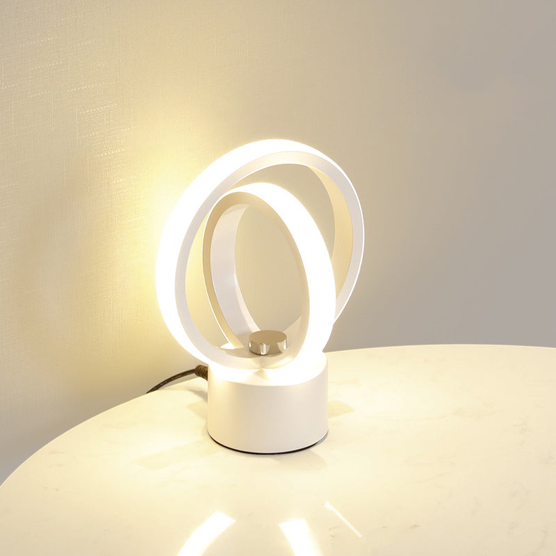 Style moderne linéaire table d'éclairage de table en métal lampe pour chambre à coucher