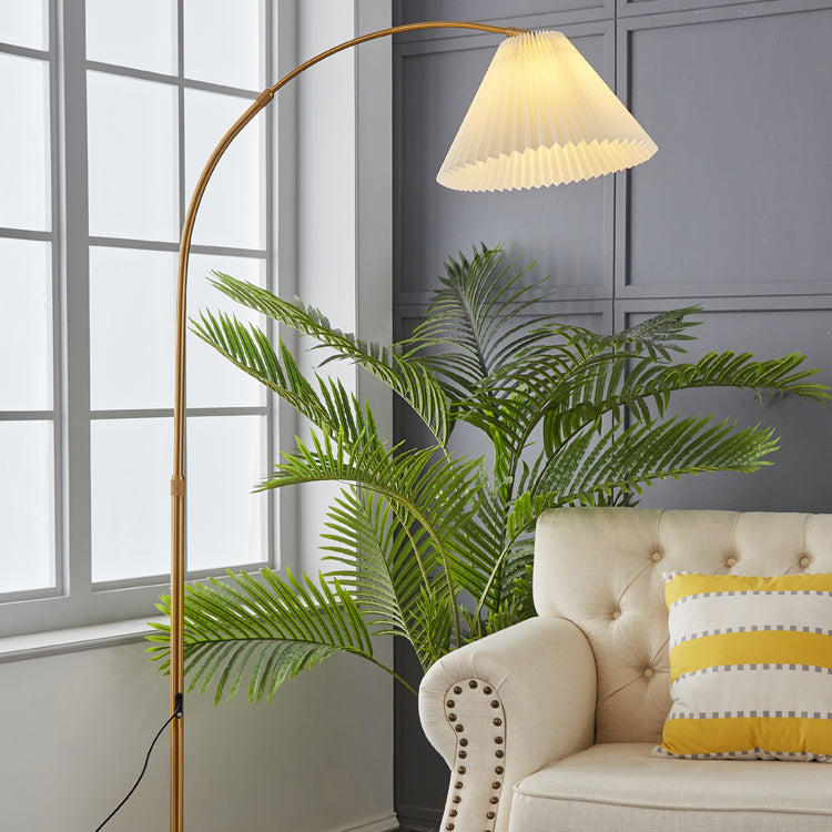 Moderne eenvoudige ijzeren vloerlamp verstelbare lamp vloerlicht met stoffen schaduw voor slaapkamer