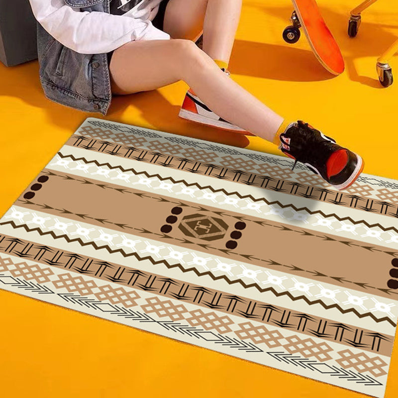 Schwarzer Vintage-Teppich, grafischer Polyester-Teppich, waschbarer Teppich für Heimdekoration