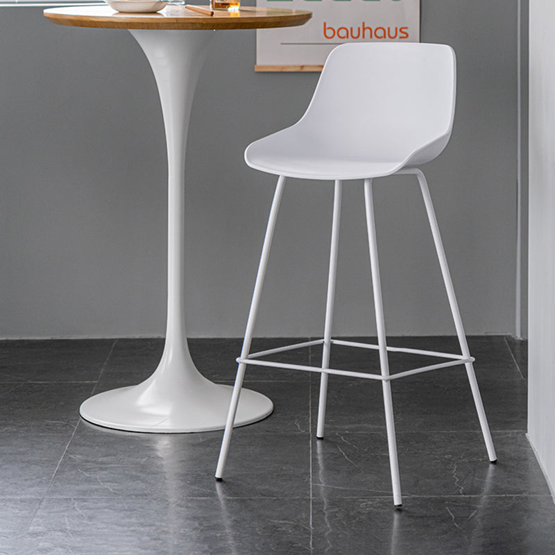 Contemporary Style Bar-stool Plastic Counter Bar Stool for Kitchen Bar with Metal Legs