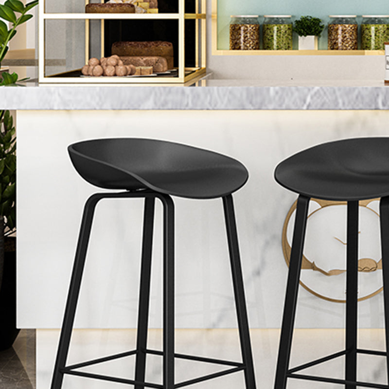 Nordic Design Bucket Low Back Stools for Home Plastic Counter Stool with Metal Legs