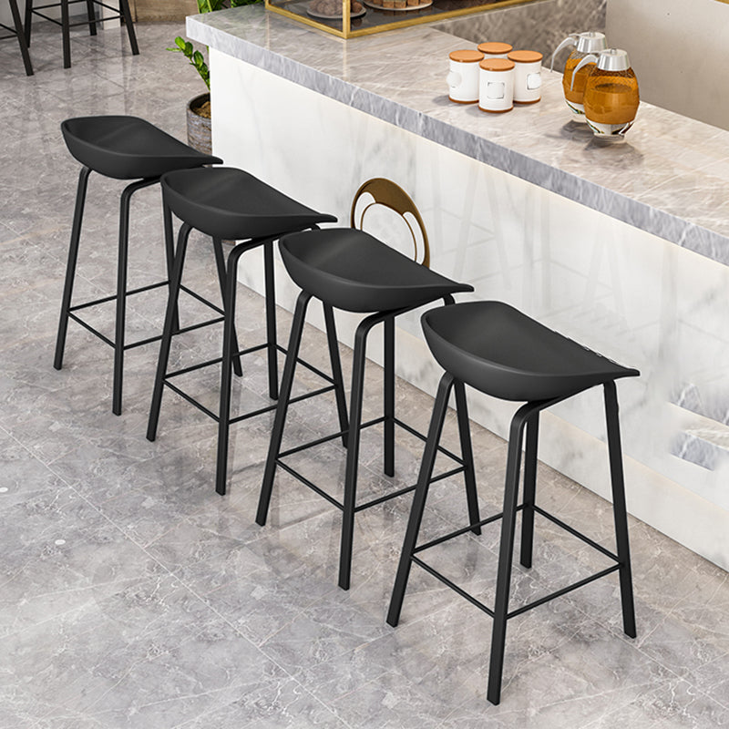 Nordic Design Bucket Low Back Stools for Home Plastic Counter Stool with Metal Legs
