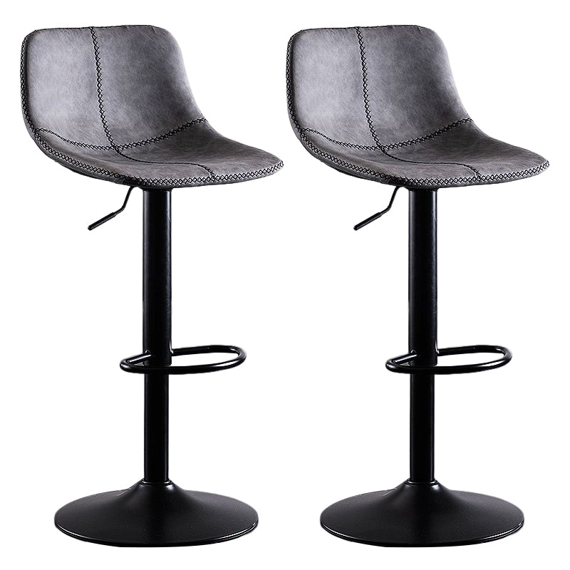 Industrial Bar and Counter Stool Low Back Stool with Pedestal Base in Black