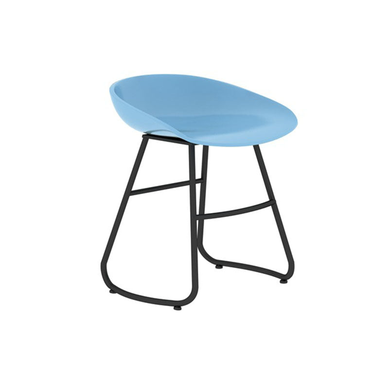 Modern Matte Finish Iron Bar Stool Footrest Milk Tea Shop Stool