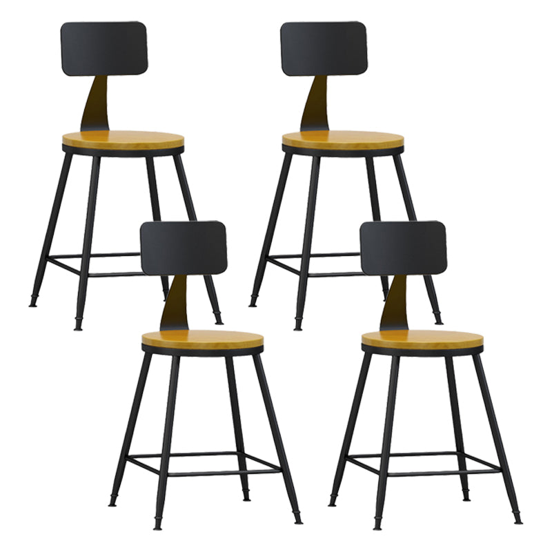 Industrial Coffee Shop Footrest Stool Matte Finish Iron Bar Stool
