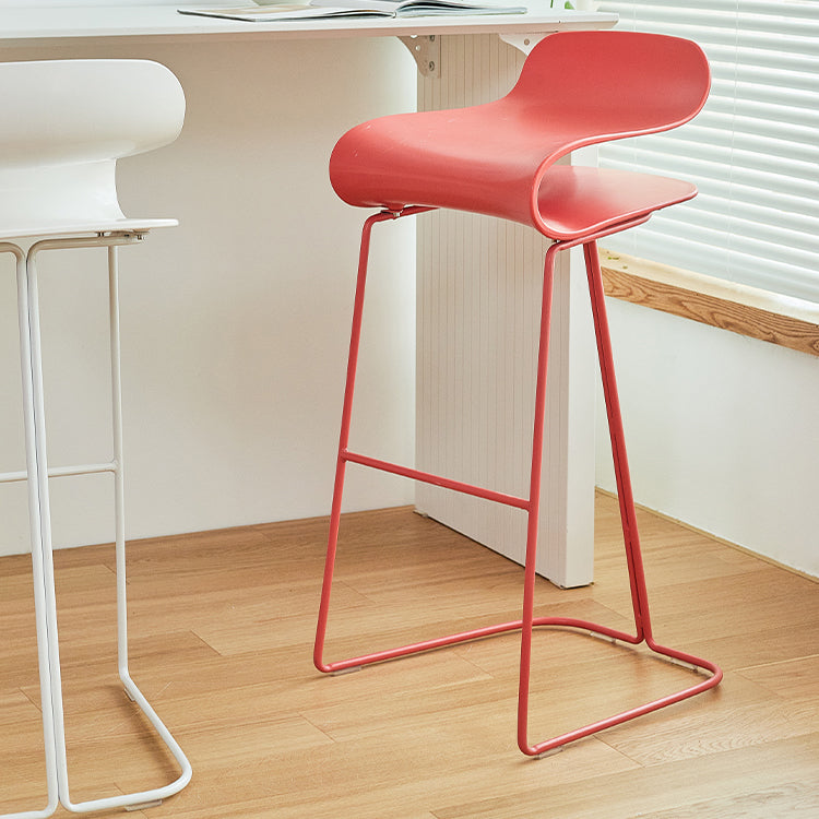 Scandinavian Restaurant Footrest Stool Matte Finish Plastic Bar Stool
