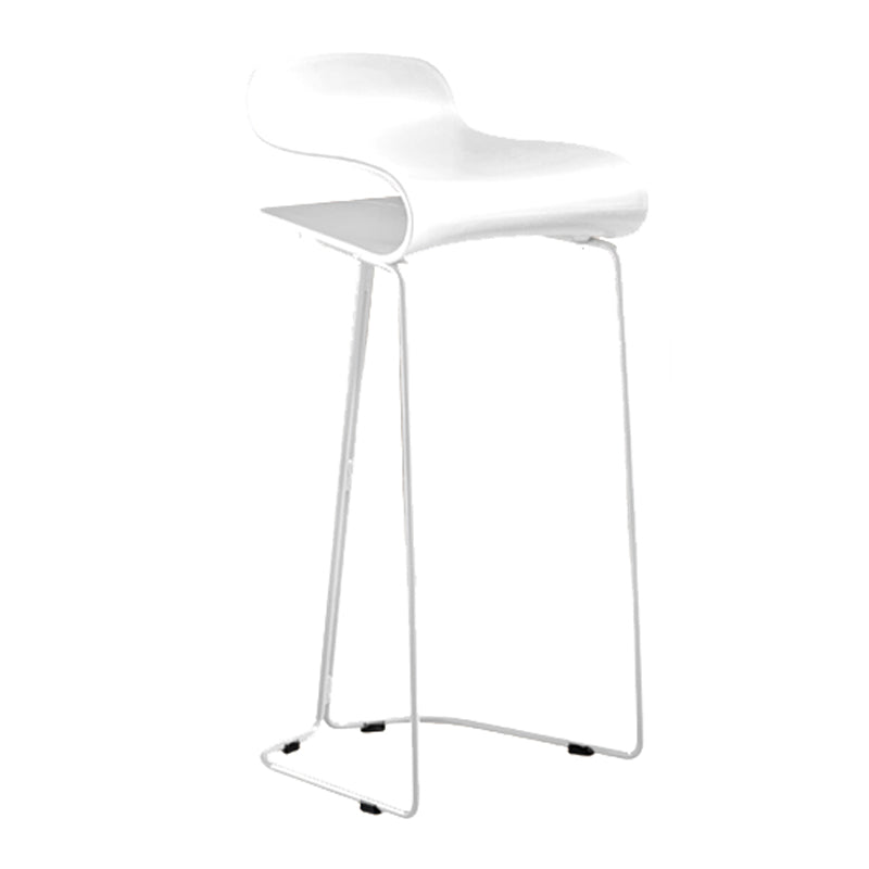 Scandinavian Restaurant Footrest Stool Matte Finish Plastic Bar Stool
