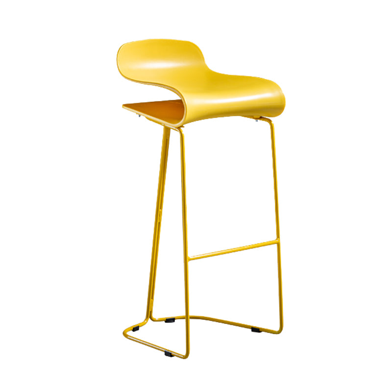 Scandinavian Restaurant Footrest Stool Matte Finish Plastic Bar Stool