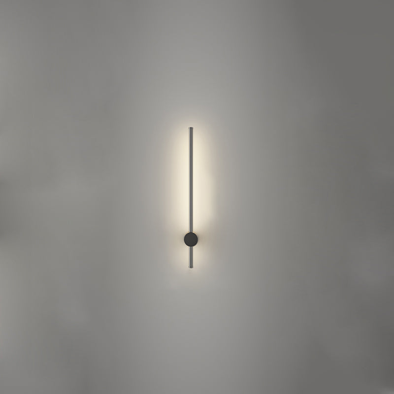 Éclairage mural de forme linéaire en métal