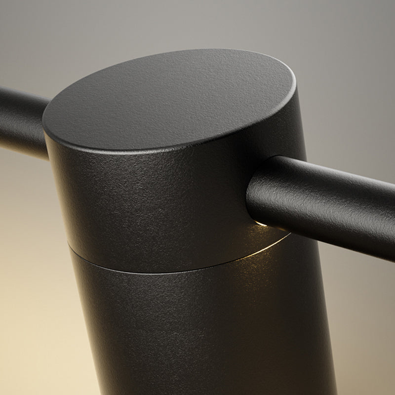 Éclairage mural de forme linéaire en métal