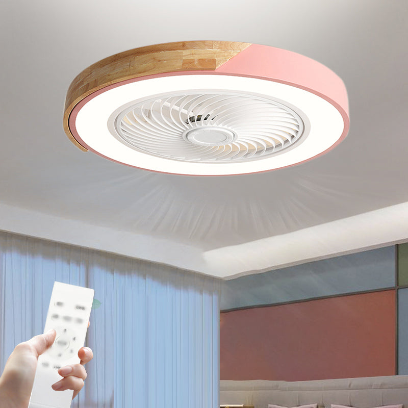 Lámpara de ventilador LED redondeo de macaron con cuchillas invisibles dormitorio de madera sólida semi flush luz