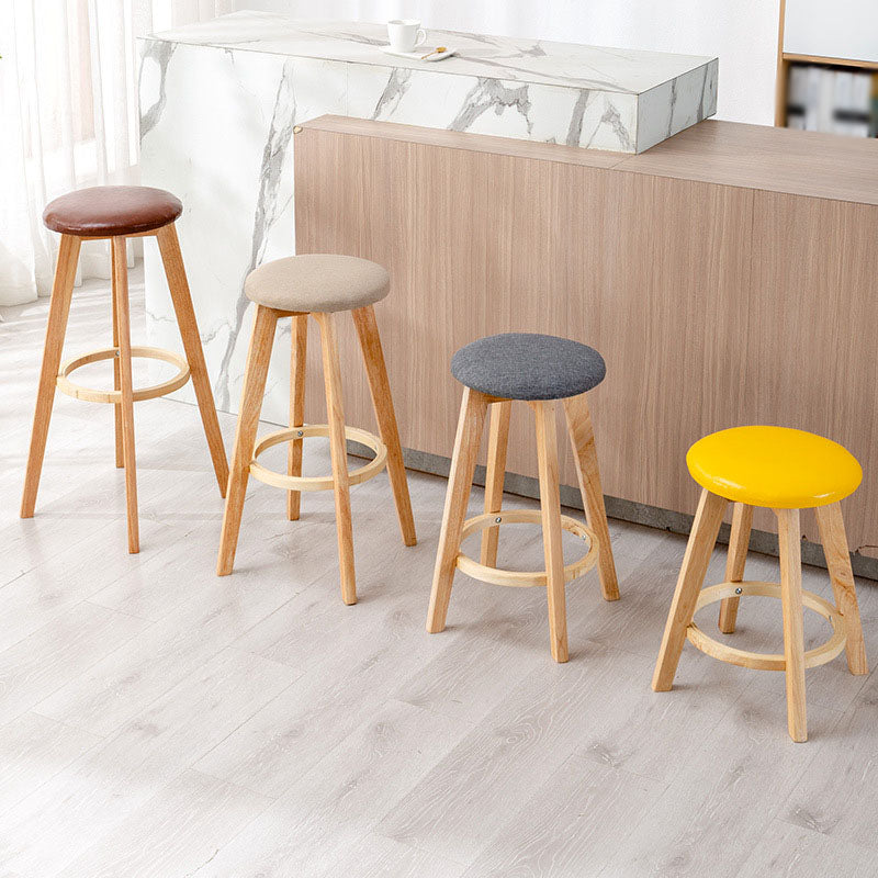 Scandinavian Matte Finish Solid Wood Bar Stool Restaurant Footrest Stool