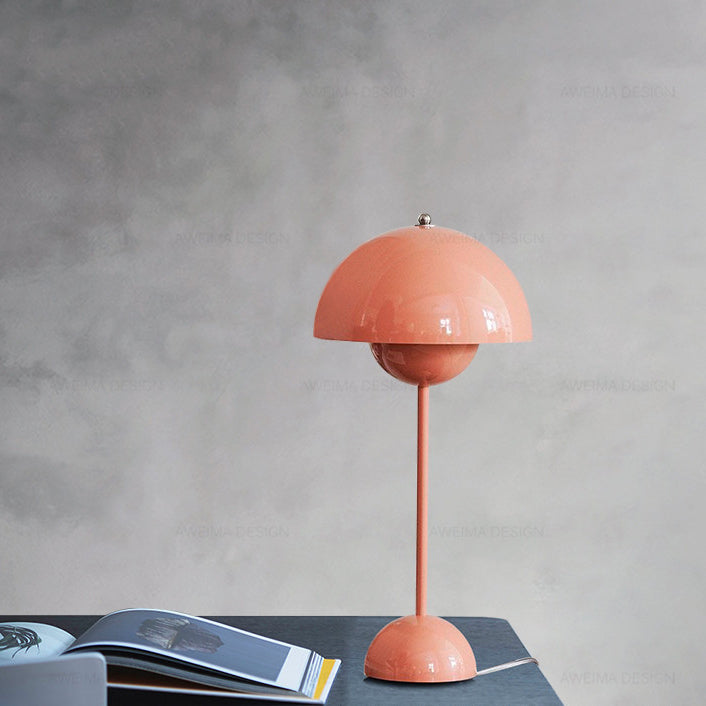 1 Lampada da tavolo da notte a cupola leggera Lampada da tavolo in metallo moderno