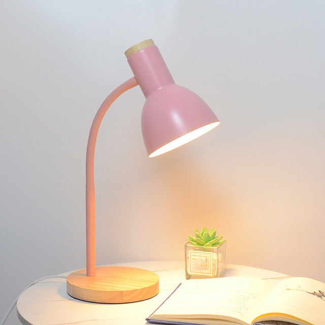 Lampada da scrivania da scrivania moderna per scrivania in stile colorato per la camera da letto
