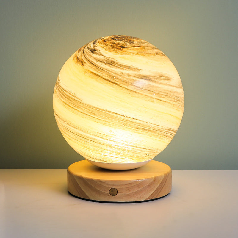 Moderne stijl tafellamp 1-licht LED-bureaulamp met glazen schaduw voor woonkamer