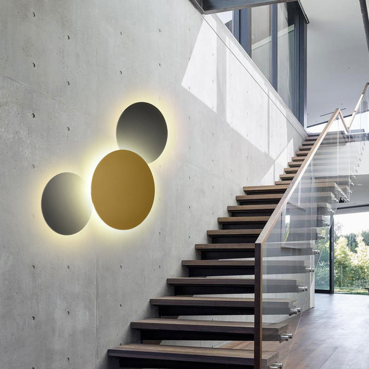 Round Shape Wall Light Modern Style Metal 1-Light Wall Mount Light