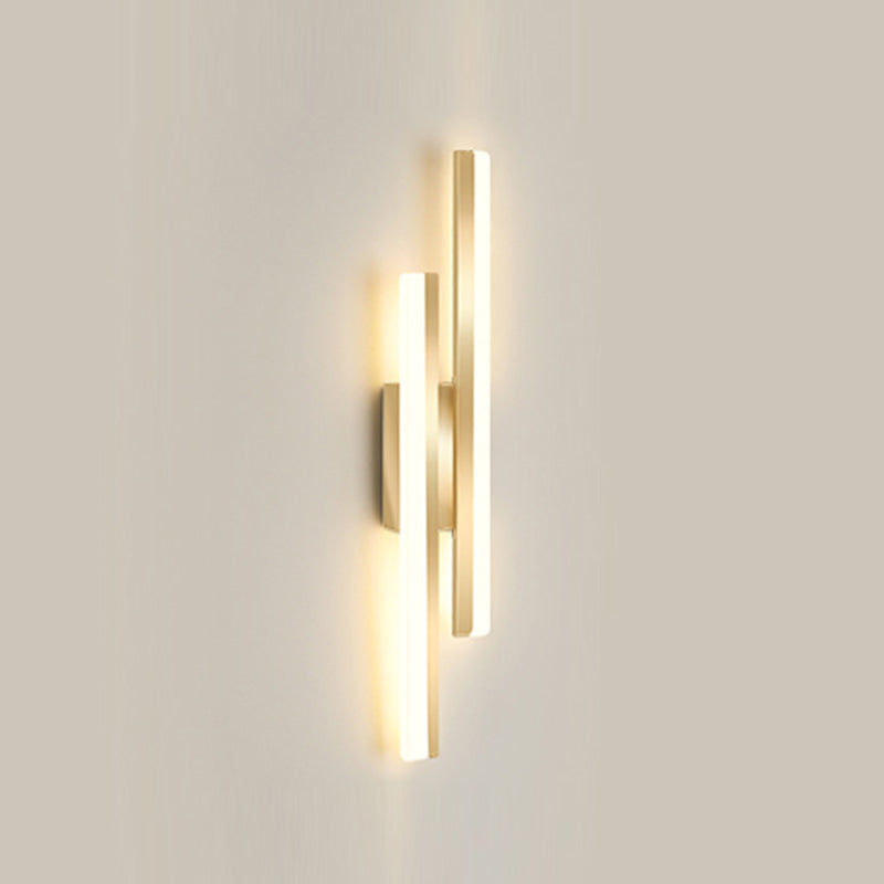 Linear Shape Metal Wall Lights Modern Style 2 Light Wall Mounted Light Fixtures in Gold
