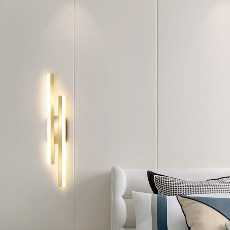 Linear Shape Metal Wall Lights Modern Style 2 Light Wall Mounted Light Fixtures in Gold