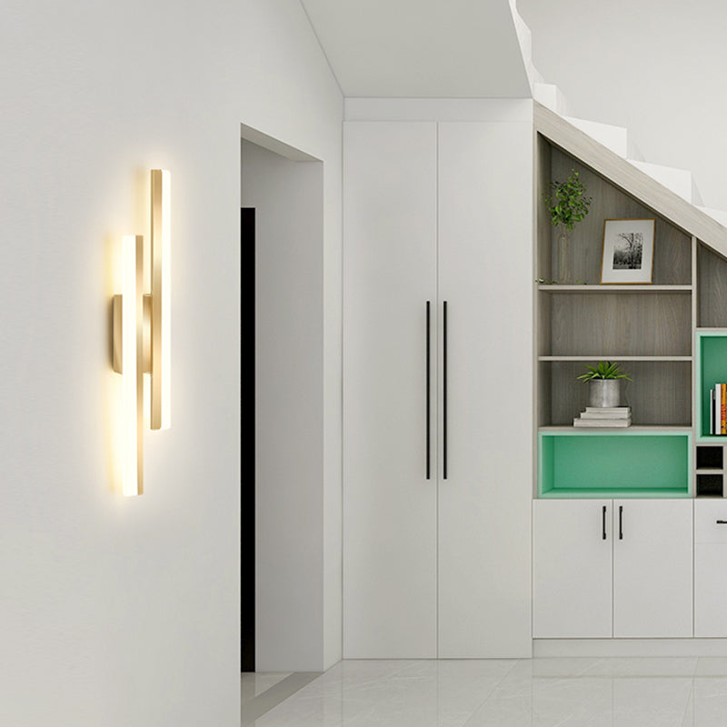 Linear Shape Metal Wall Lights Modern Style 2 Light Wall Mounted Light Fixtures in Gold