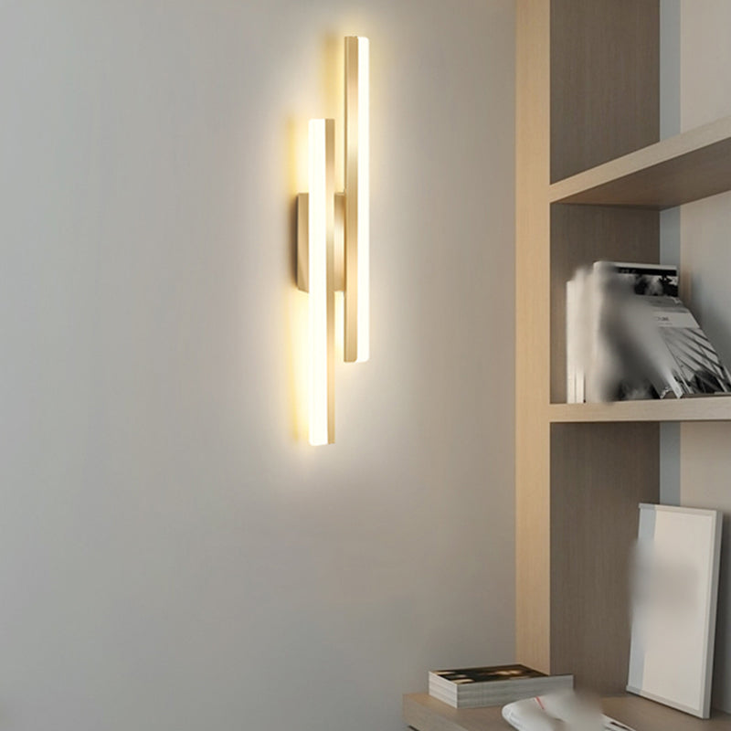 Linear Shape Metal Wall Lights Modern Style 2 Light Wall Mounted Light Fixtures in Gold